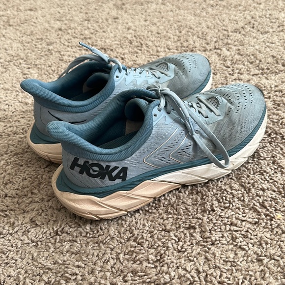 Hoka Shoes Hoka Arahi 5 Poshmark